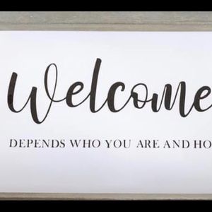 Meet your Posher, Mirela